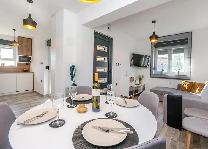 Vakantiehuis In Sveti Fiilip I Jakov
